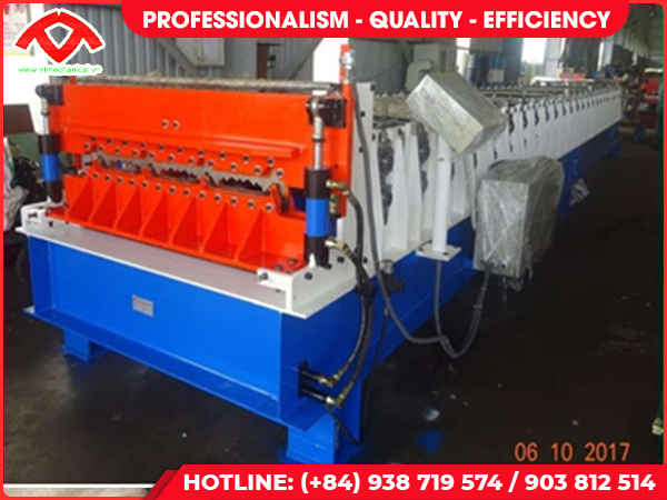 Stop Cut Roof Profiles Rollforming Machine